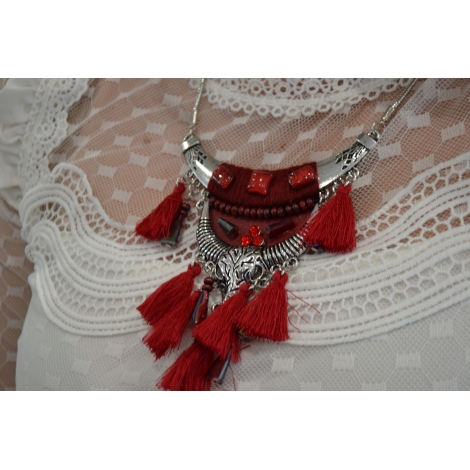 COLLIER " TETE DE BUFFLE" ROUGE