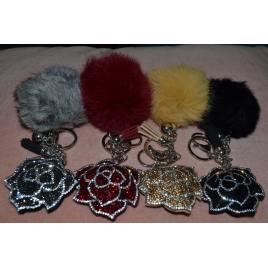 PORTE CLES BIJOUX DE SAC MOUTARDE (  FLEUR )