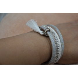 BRACELET BLANC NACRE /PETIT POMPON